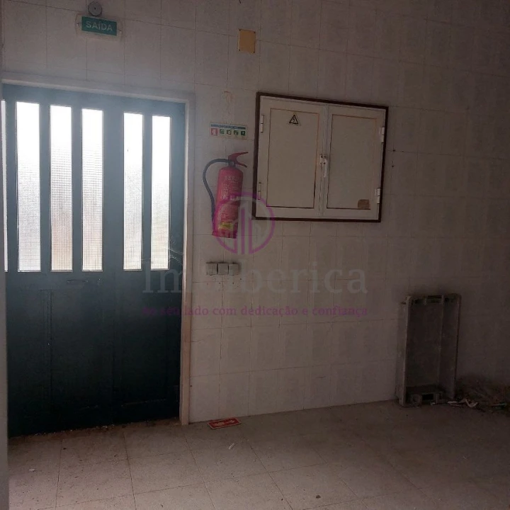 Loja para Venda em São Domingos de Rana Foto 37