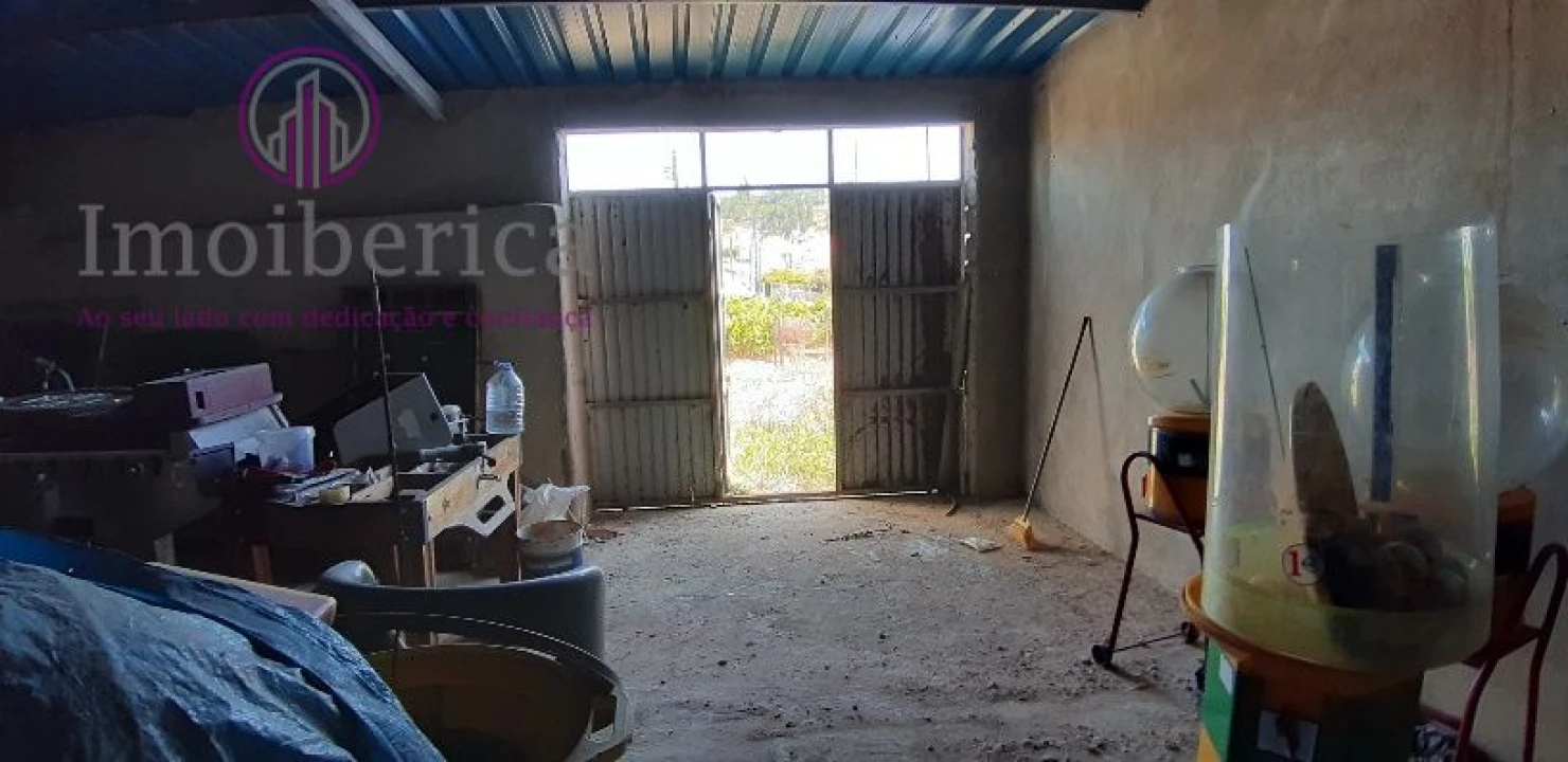 Garagem para Venda em Alenquer (Santo Estêvão e Triana) Foto 9