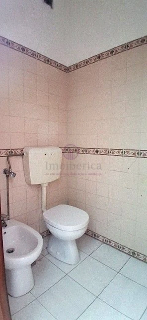 Loja para Venda em Algueirão-Mem Martins