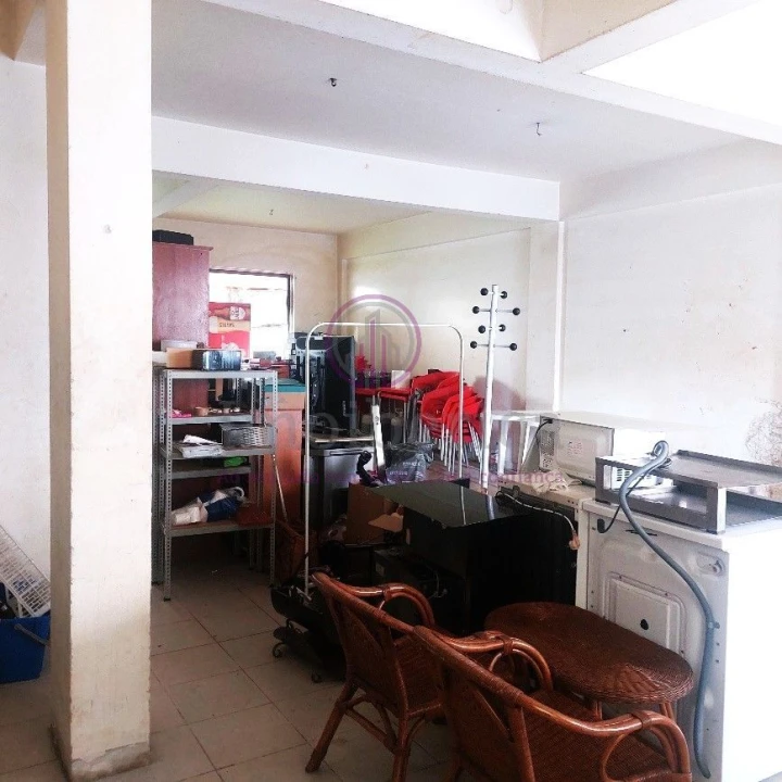 Loja para Venda em Algueirão-Mem Martins Foto 21