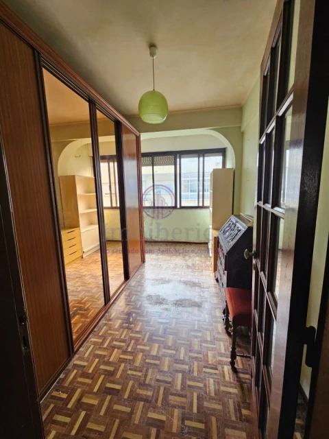 Apartamento T3 para Venda em Algueirão-Mem Martins