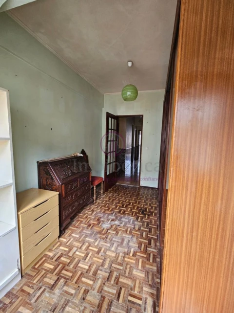 Apartamento T3 para Venda em Algueirão-Mem Martins