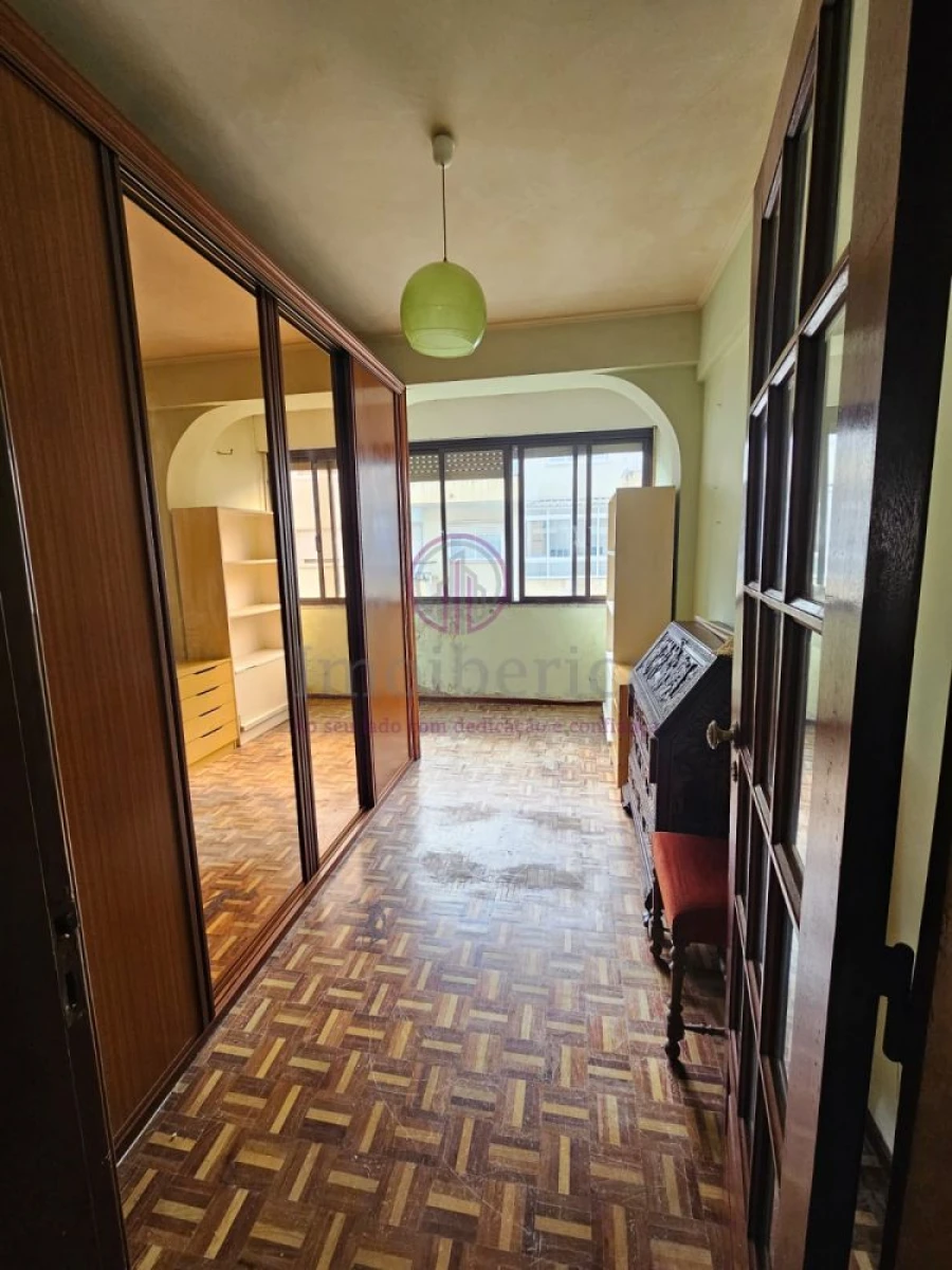 Apartamento T3 para Venda em Algueirão-Mem Martins Foto 14