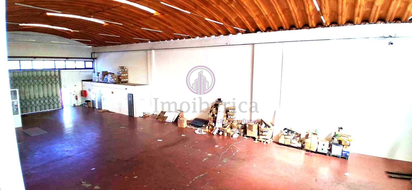 Loja para Arrendamento em Massamá e Monte Abraão Foto 29