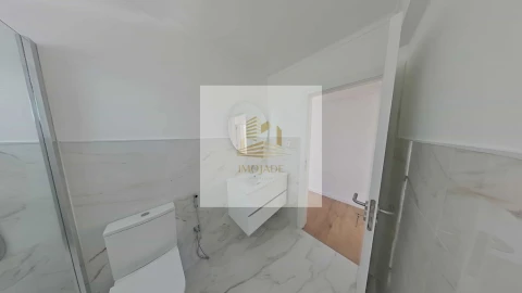 Apartamento T2 para Venda em Camarate, Unhos e Apelação