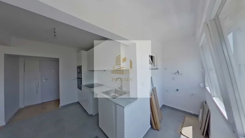 Apartamento T2 para Venda em Camarate, Unhos e Apelação