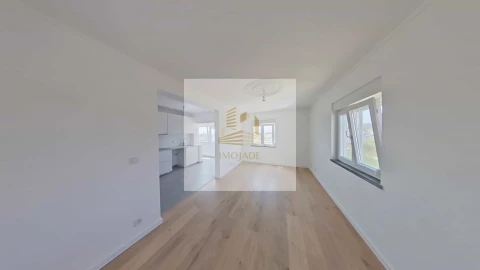 Apartamento T2 para Venda em Camarate, Unhos e Apelação