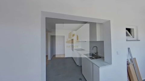 Apartamento T2 para Venda em Camarate, Unhos e Apelação