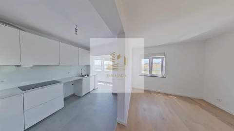 Apartamento T2 para Venda em Camarate, Unhos e Apelação