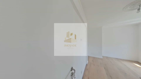 Apartamento T2 para Venda em Camarate, Unhos e Apelação