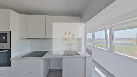 Apartamento T2 para Venda em Camarate, Unhos e Apelação