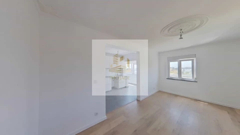 Apartamento T2 para Venda em Camarate, Unhos e Apelação