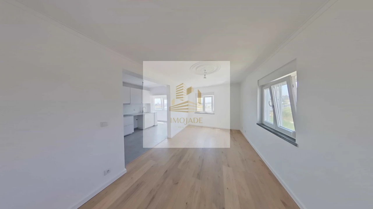 Apartamento T2 para Venda em Camarate, Unhos e Apelação Foto 17