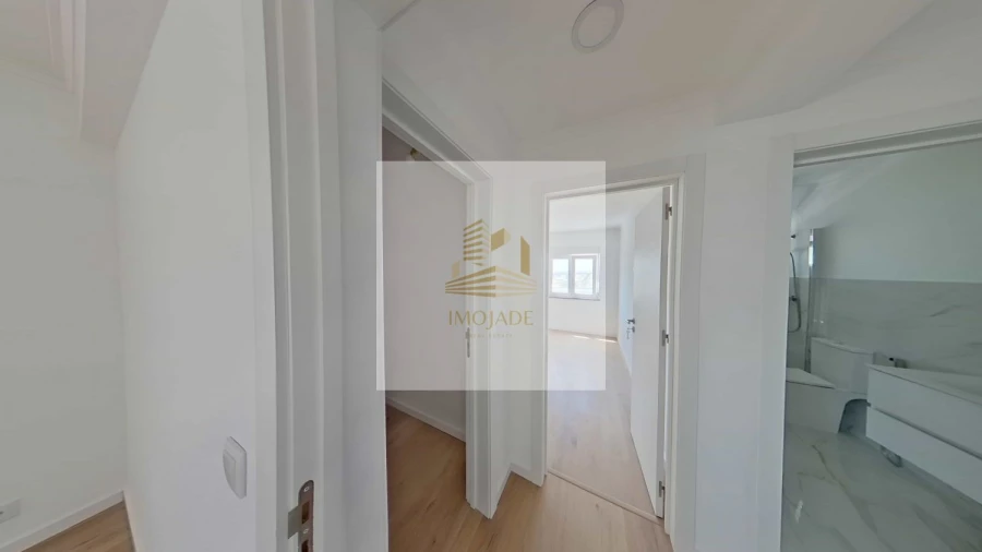 Apartamento T2 para Venda em Camarate, Unhos e Apelação Foto 12