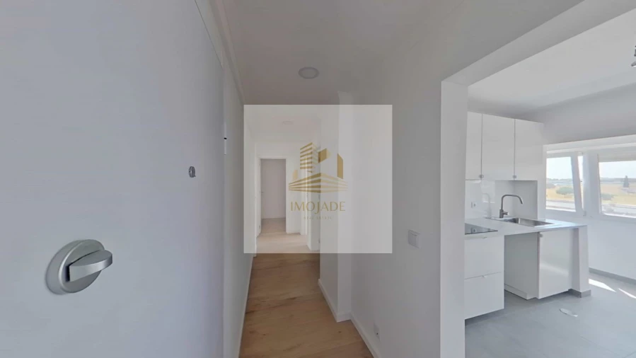 Apartamento T2 para Venda em Camarate, Unhos e Apelação Foto 4