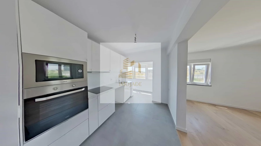 Apartamento T2 para Venda em Camarate, Unhos e Apelação Foto 14