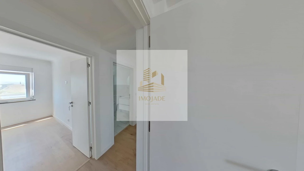 Apartamento T2 para Venda em Camarate, Unhos e Apelação Foto 7