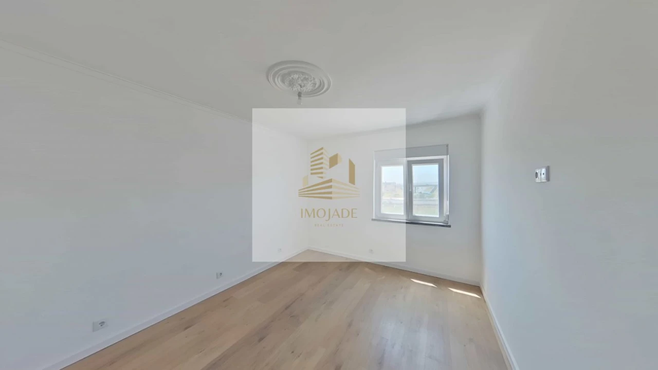 Apartamento T2 para Venda em Camarate, Unhos e Apelação Foto 36