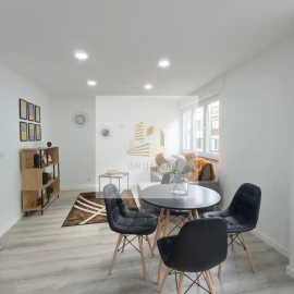 Apartamento T3 para Venda em Benfica