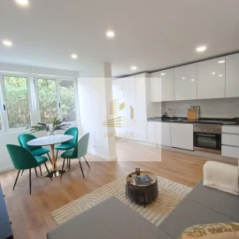 Apartamento T3 para Venda em Benfica