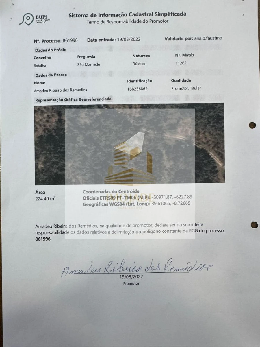 Terreno para Venda em São Mamede