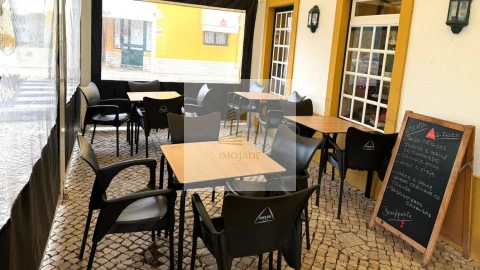 Loja para Venda em Salvaterra de Magos e Foros de Salvaterra