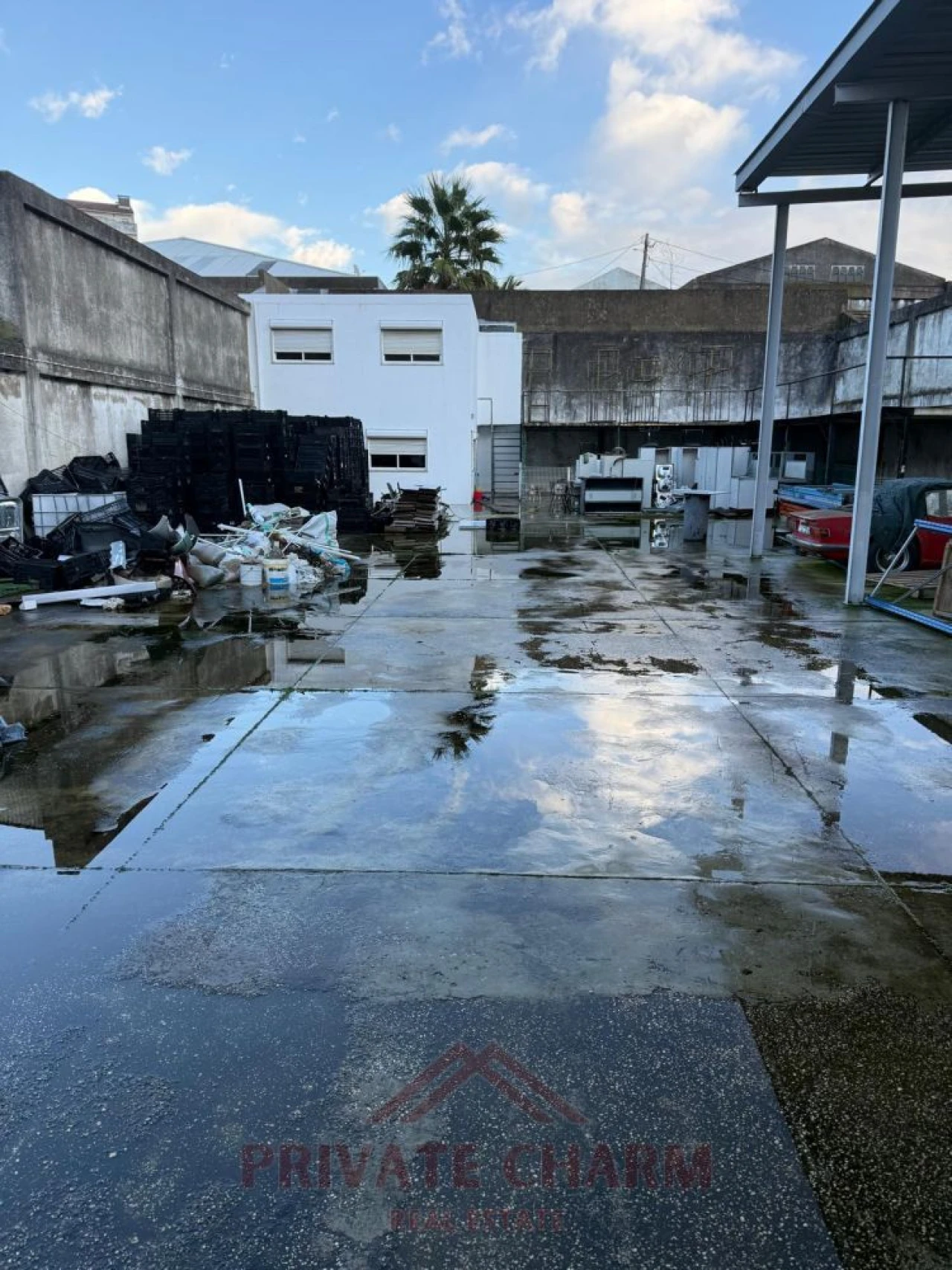 Loja para Arrendamento em Sacavém e Prior Velho Foto 4