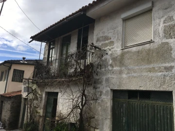 Moradia T2 para Venda em Alijo