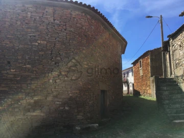 Moradia T3 para Venda em Torre de Moncorvo