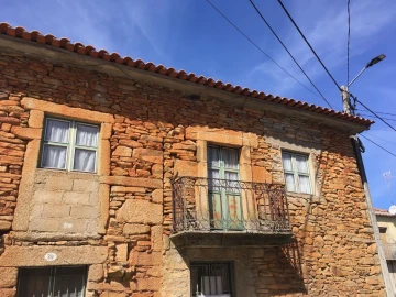 Moradia T3 para Venda em Torre de Moncorvo