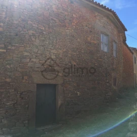 Moradia T3 para Venda em Torre de Moncorvo