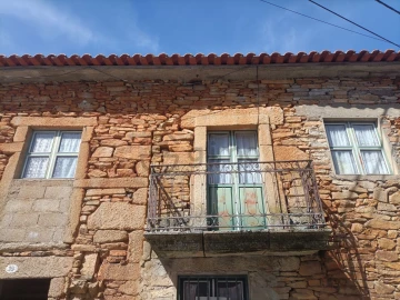 Moradia T3 para Venda em Torre de Moncorvo