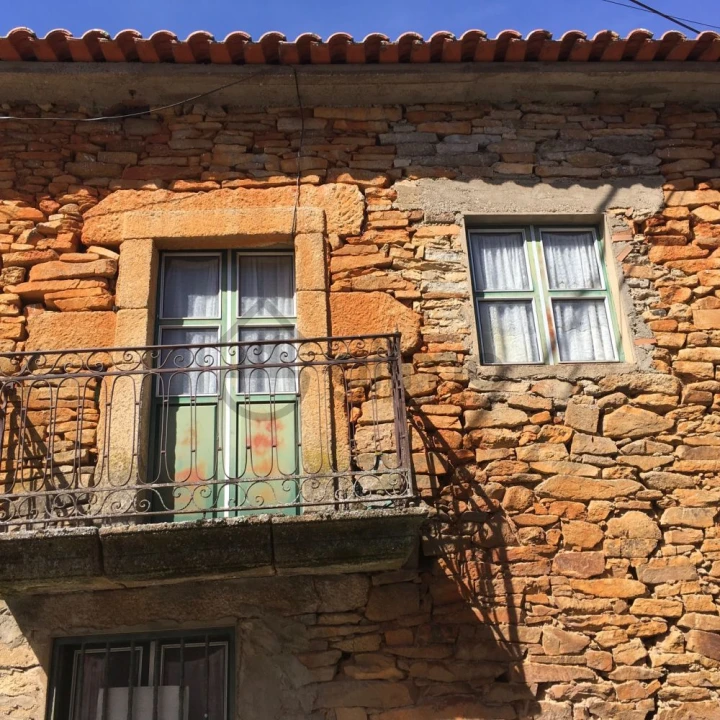 Moradia T3 para Venda em Torre de Moncorvo Foto 3