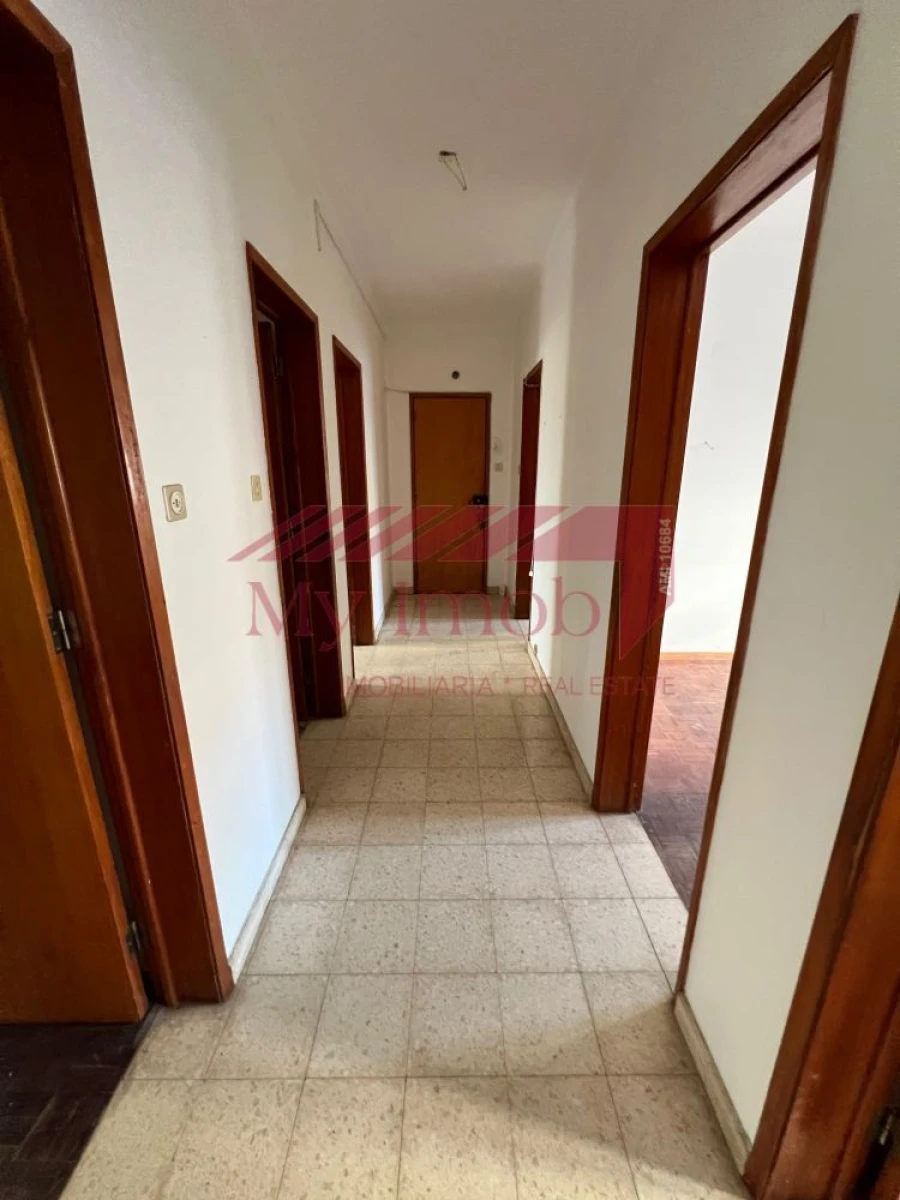 Apartamento T3 para Venda em Vila Real de Santo Antonio Foto 3