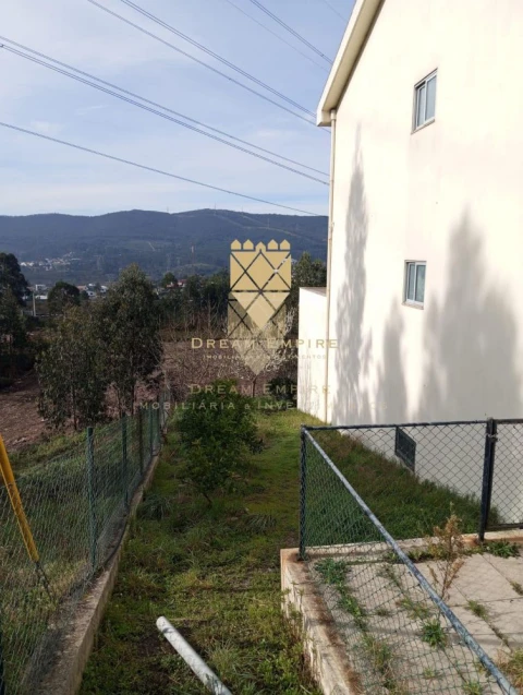 Moradia T3 para Venda em Recarei