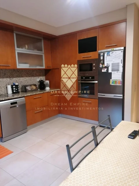 Moradia T3 para Venda em Recarei