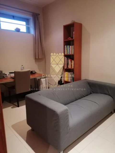 Moradia T3 para Venda em Recarei