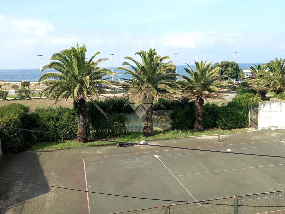 Moradia T6 para Venda em Santa Maria Maior Foto 5