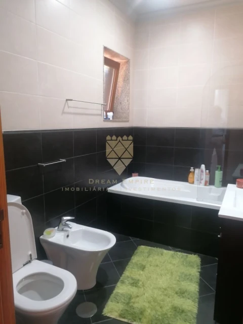 Moradia T3 para Venda em Fonte Arcada