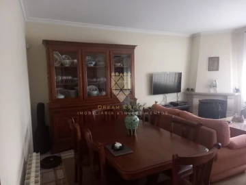 Moradia T3 para Venda em Campo e Sobrado