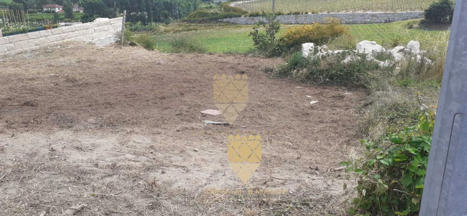 Terreno para Venda em Paredes Foto 4