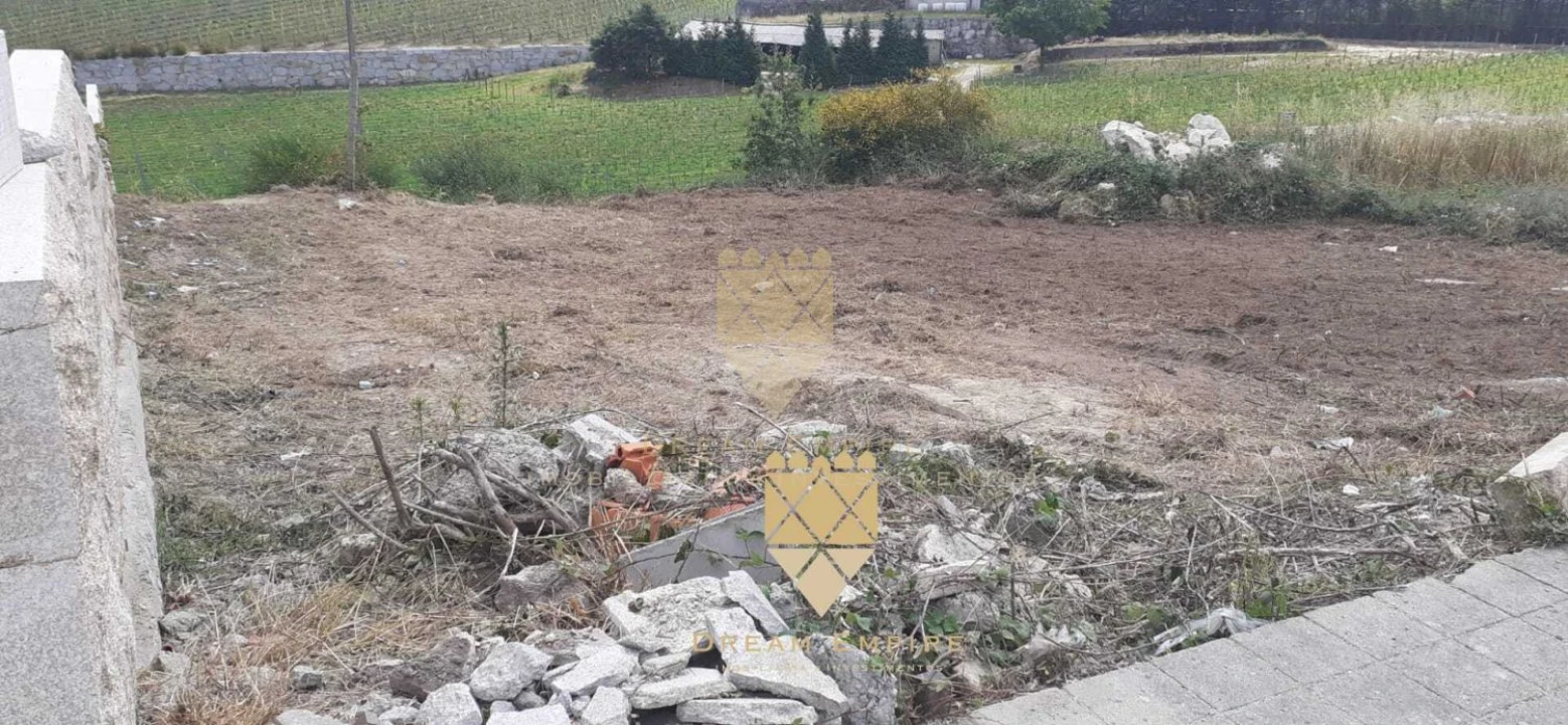 Terreno para Venda em Paredes Foto 2