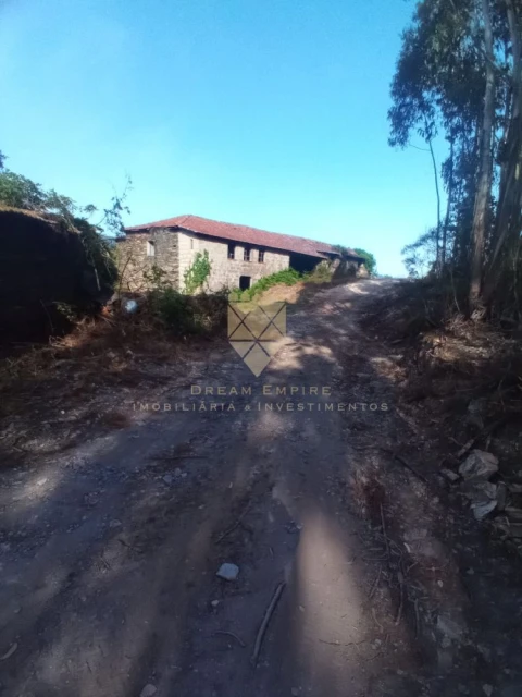 Moradia T3 para Venda em Recarei