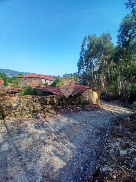 Moradia T3 para Venda em Recarei