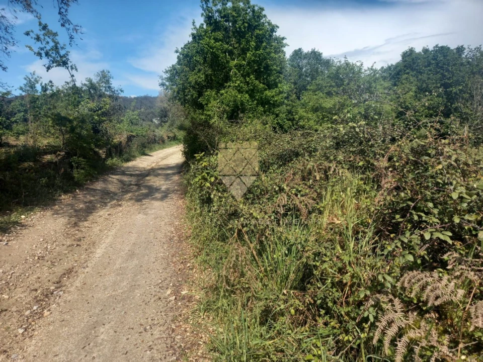 Terreno para Venda em Recarei Foto 1