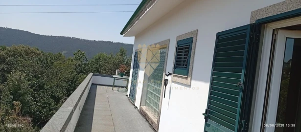 Moradia T3 para Venda em Aguiar de Sousa