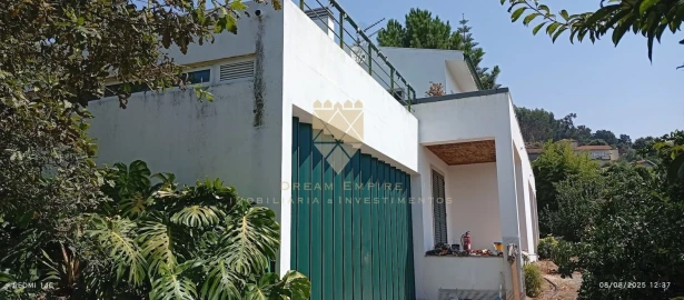 Moradia T3 para Venda em Aguiar de Sousa