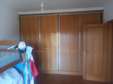 Moradia T3 para Venda em Aguiar de Sousa