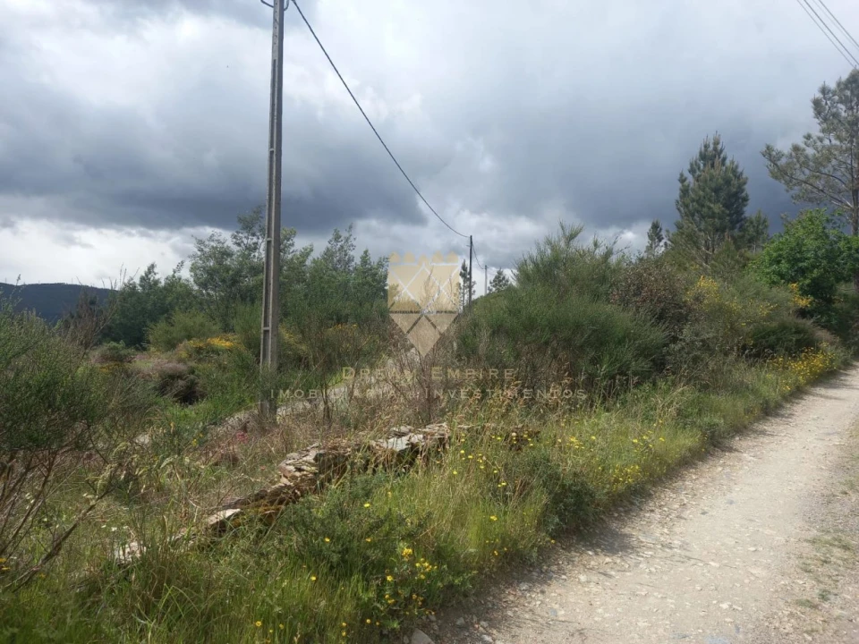 Terreno para Venda em Recarei Foto 2