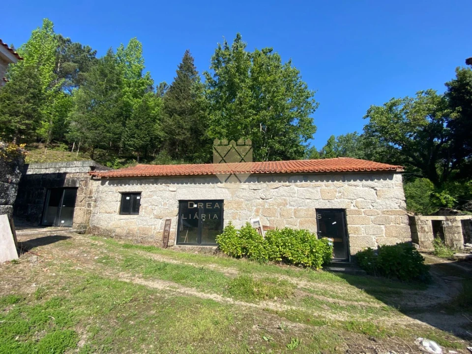 Quinta T0 para Venda em Paço de Sousa Foto 11